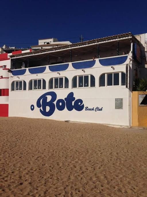 Apartamento Encantador A 100M Da Praia Carvoeiro  Bagian luar foto